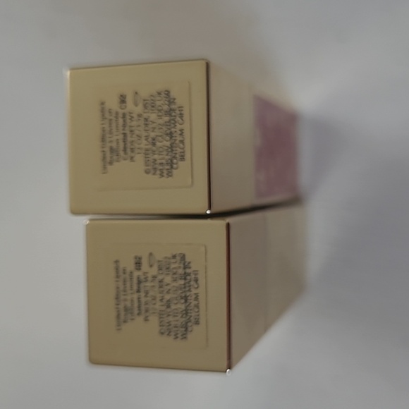 Estee Lauder two lipsticks - Picture 5 of 8